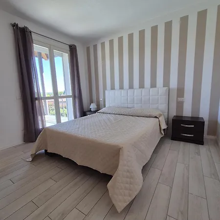 A Casa Di Elena Vakantiehuis Lesa