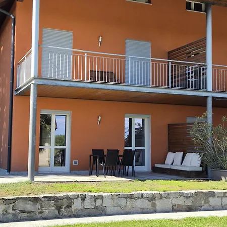 Prázdninový dům A Casa Di Elena Lesa